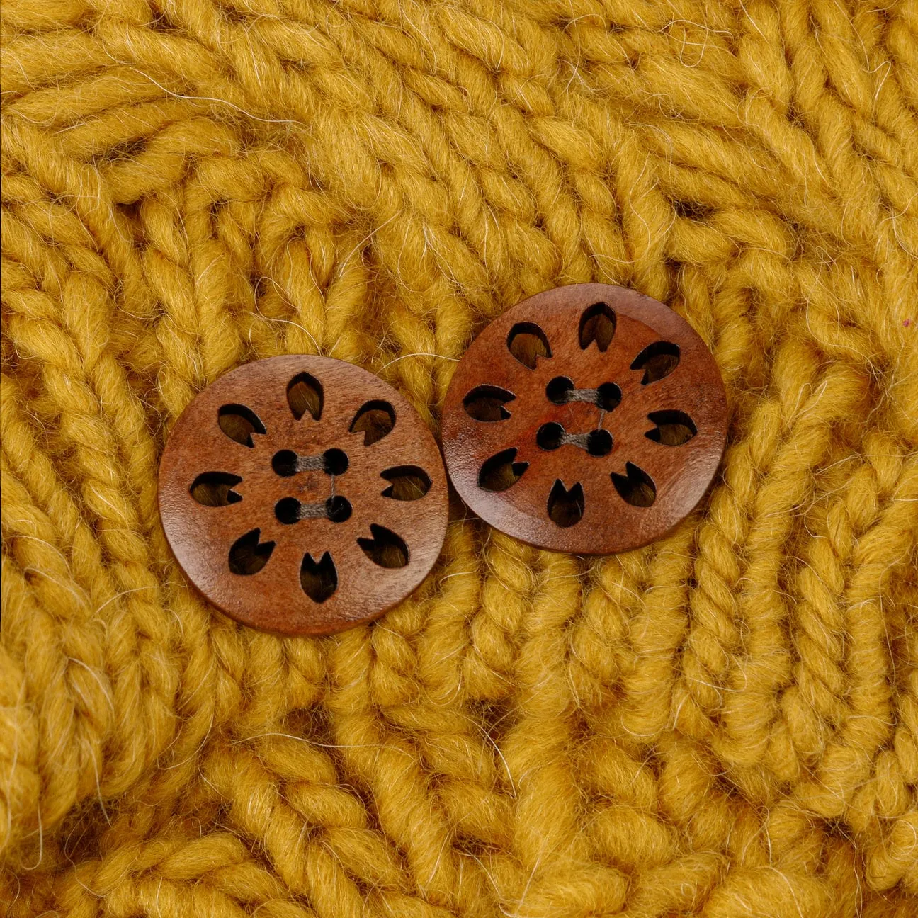 Jil Knit Beret with Buttons by Lierys