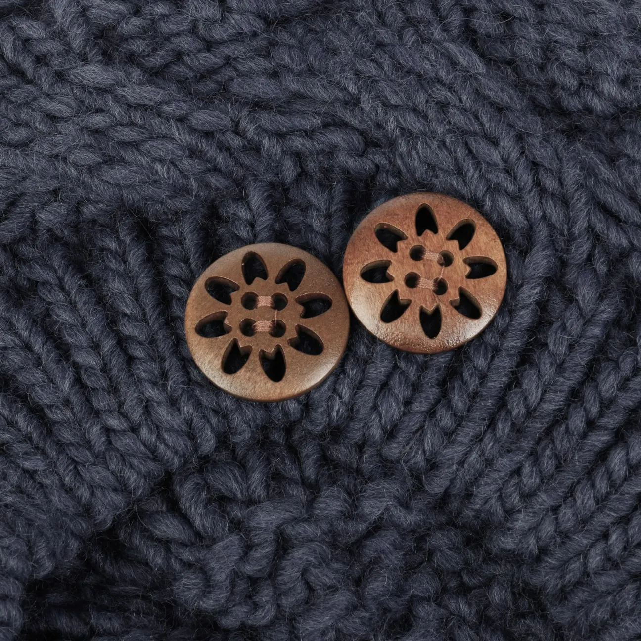 Jil Knit Beret with Buttons by Lierys