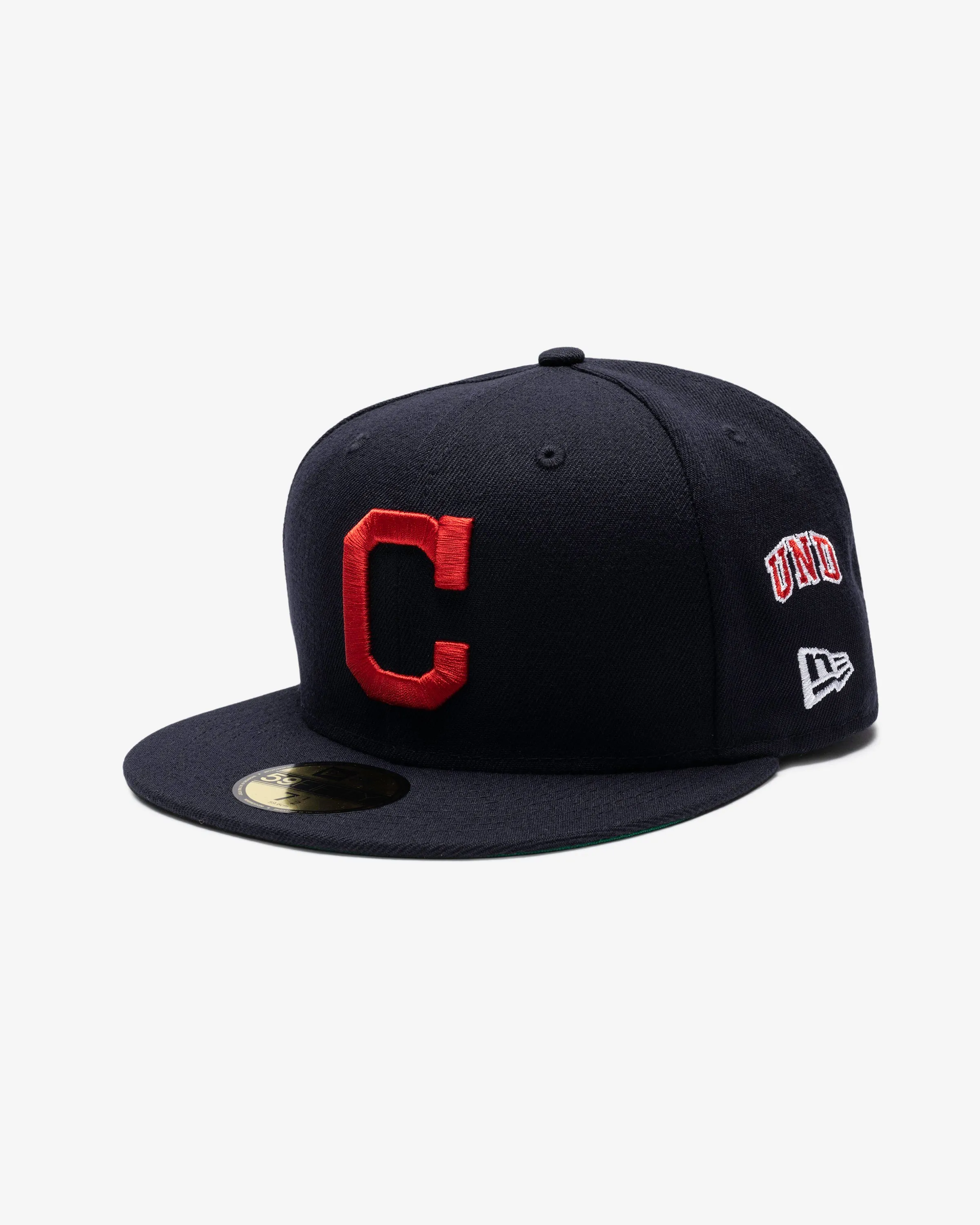 UNDEFEATED X NE X MLB FITTED - CLEVELAND INDIANS
