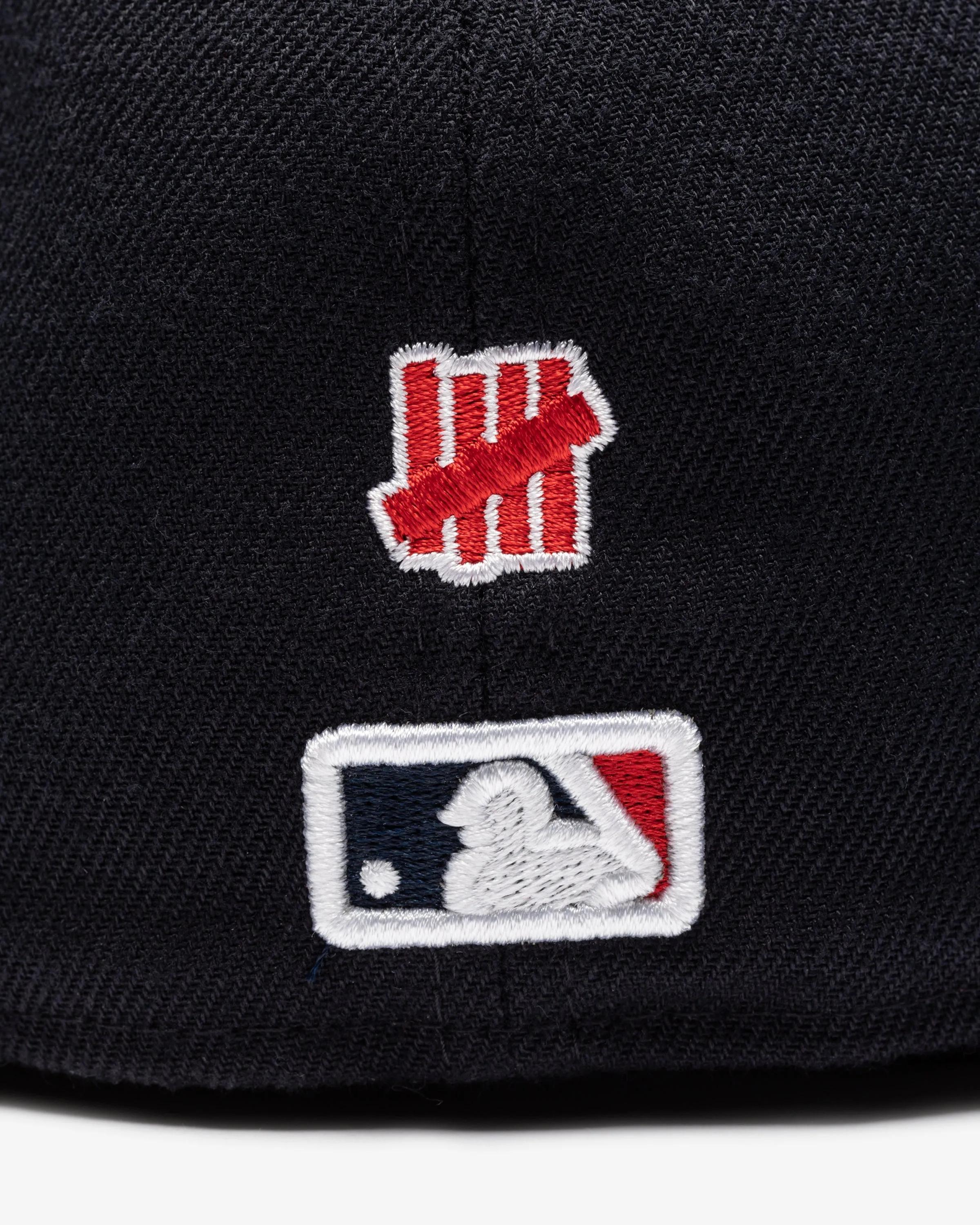 UNDEFEATED X NE X MLB FITTED - CLEVELAND INDIANS
